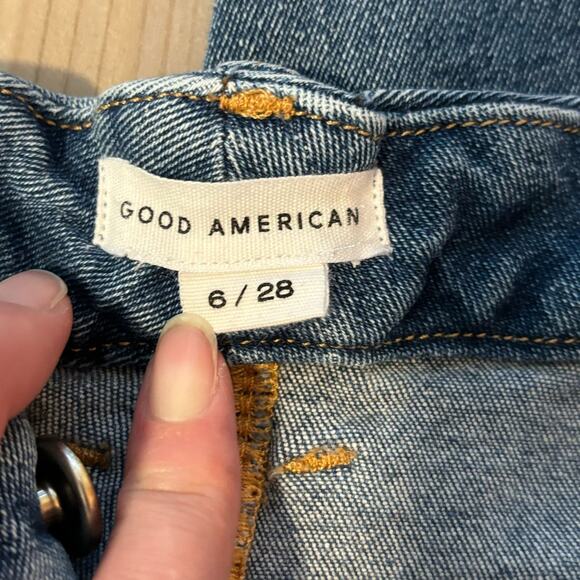 Good American Good Waist Split Pocket Jeans - size 6/28 - Picture 5 of 8